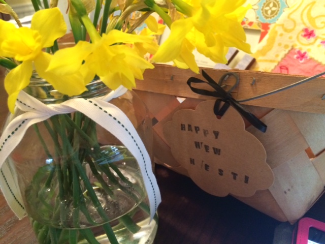 A basket full of treats is a good housewarming treat on Moving Day!